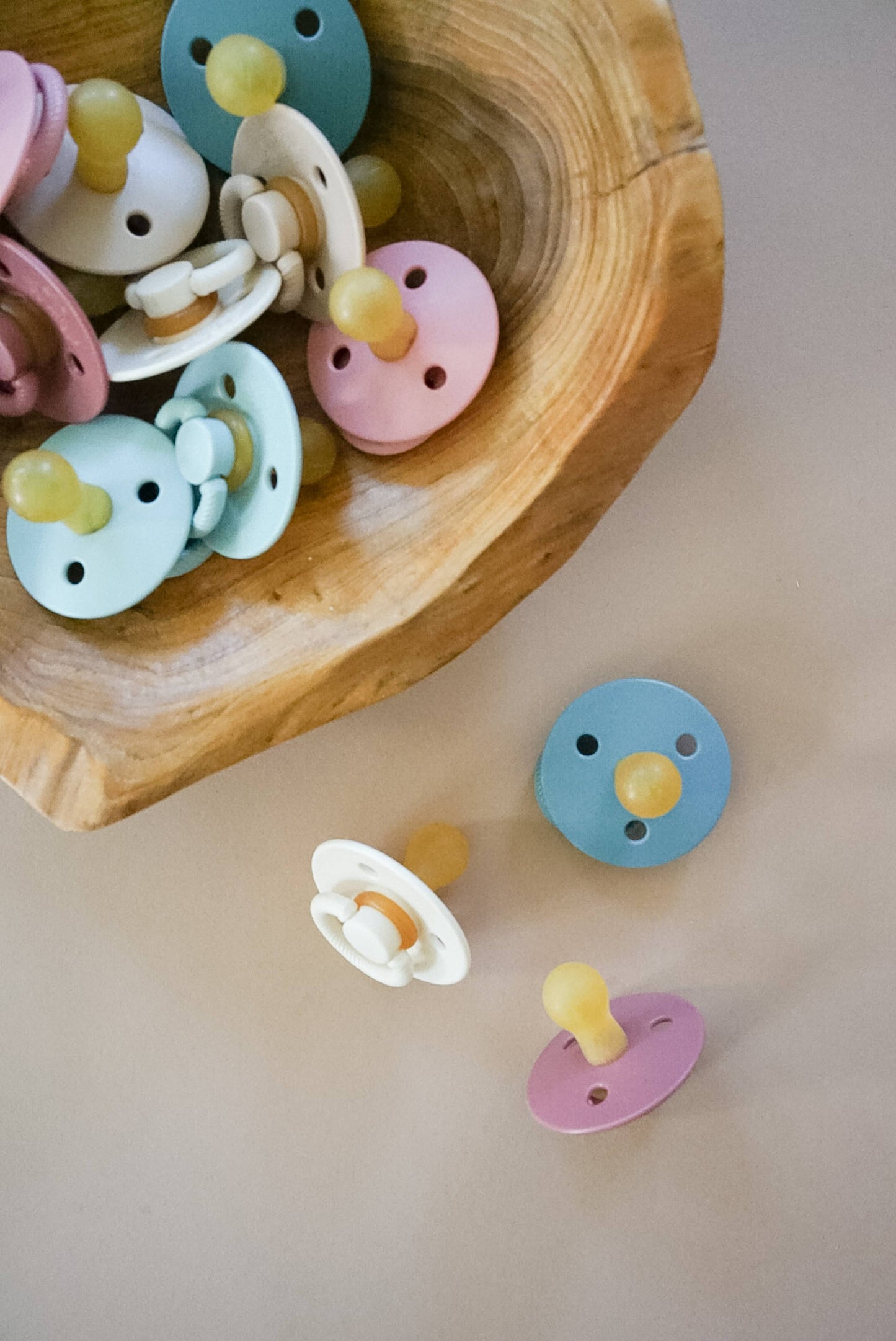 *NEW SIZE* Itzy Soother™ Natural Rubber Paci Sets